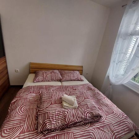 Apartman Lana غييكا المظهر الخارجي الصورة
